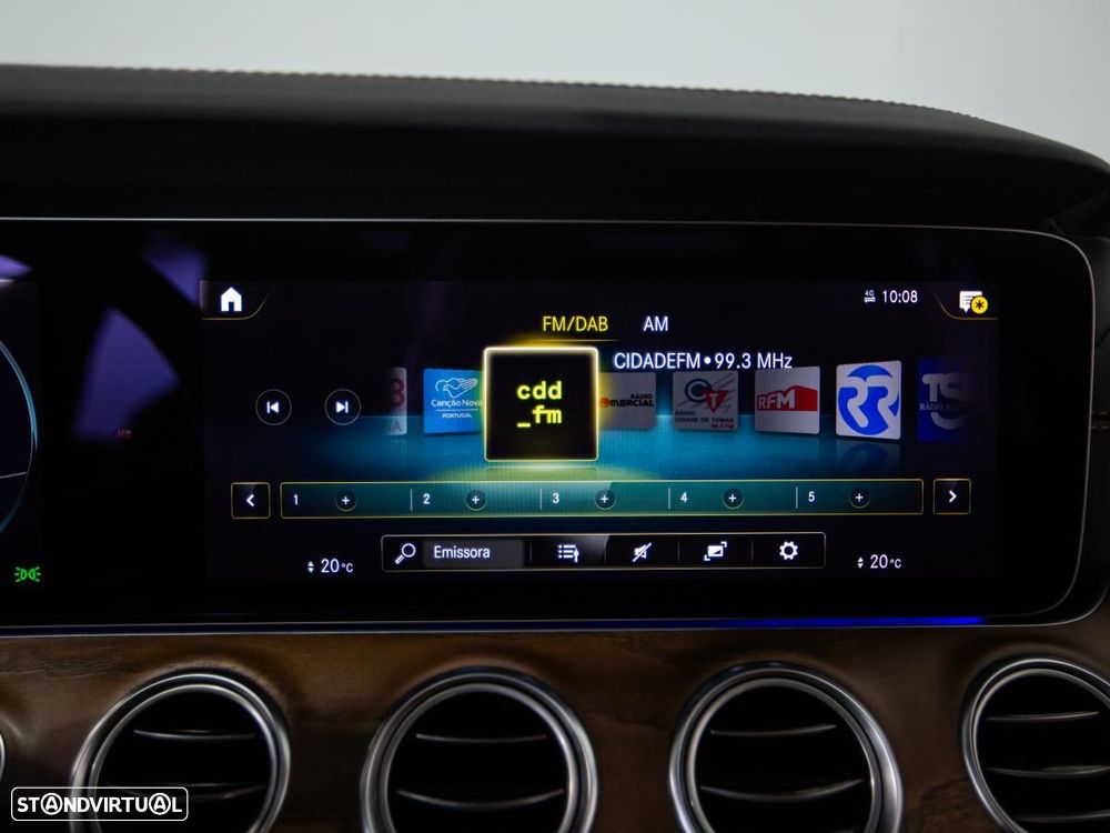 Mercedes-Benz E 300 T 9G-TRONIC AMG Line - 24