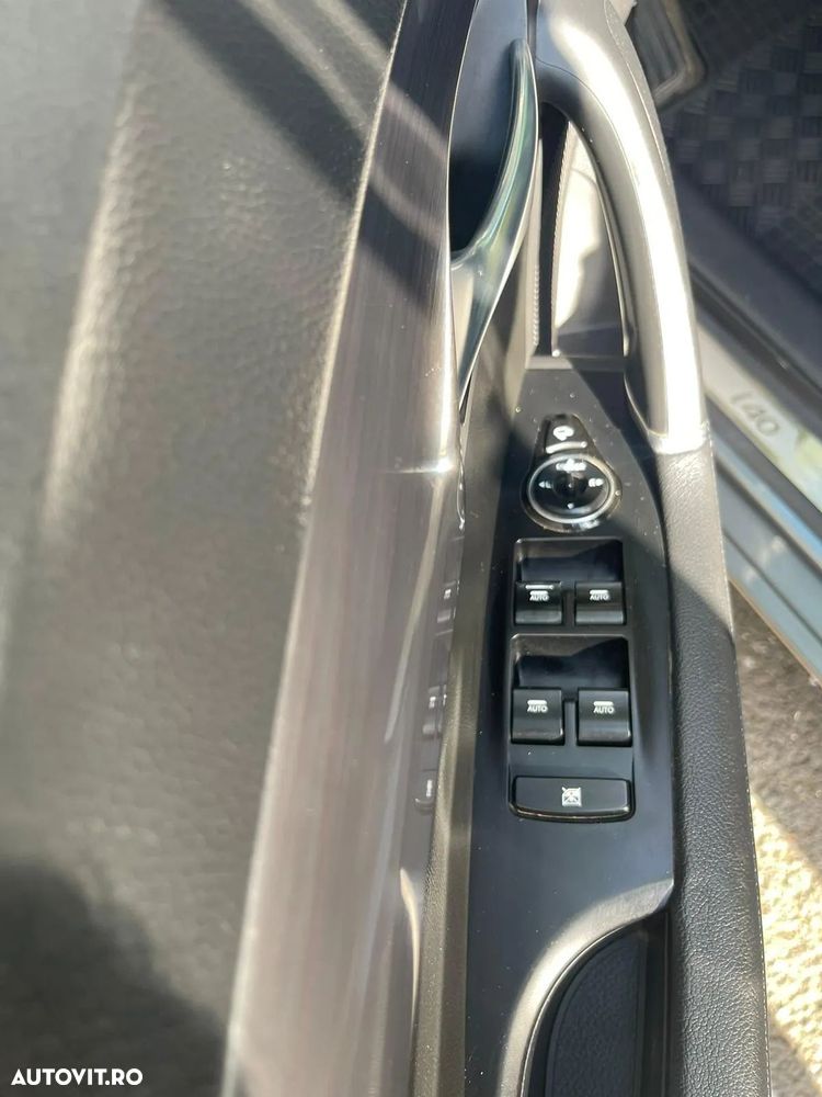 Hyundai i40 1.7 CRDI CW 7DCT Supreme+ - 11