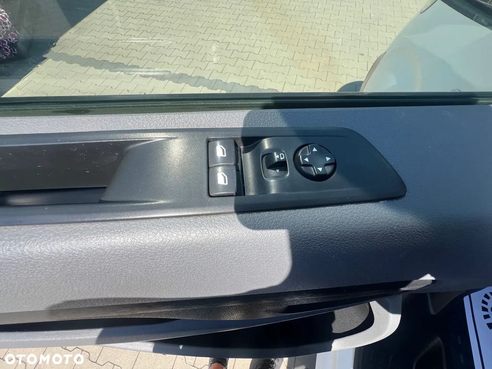 Opel Vivaro - 12