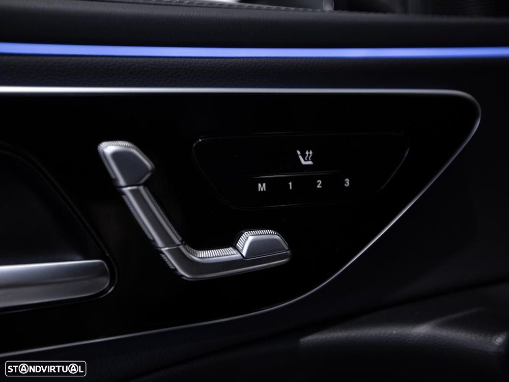 Mercedes-Benz E 300 de 4Matic 9G-TRONIC AMG Line - 16