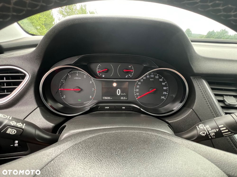 Opel Grandland X 1.2 Start/Stop Business INNOVATION - 27