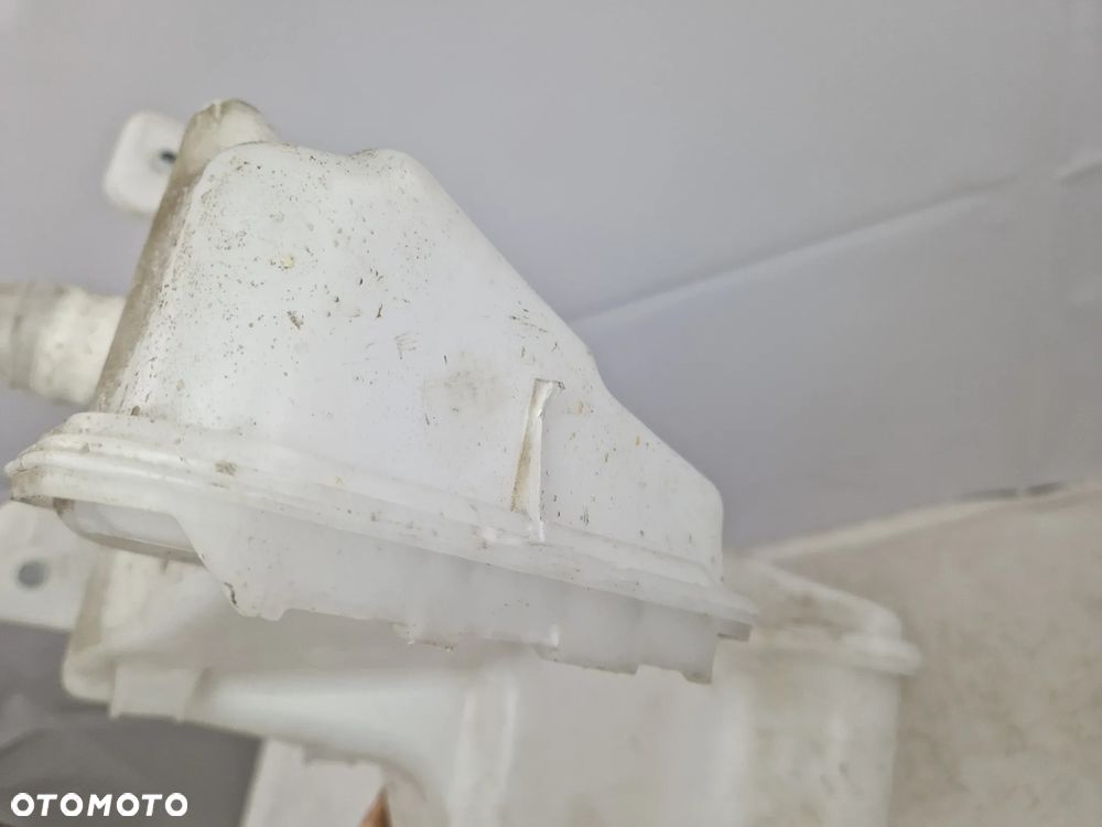 SKODA KAROQ ZBIORNICZEK SPRYSKIWACZY 57A955449 - 5