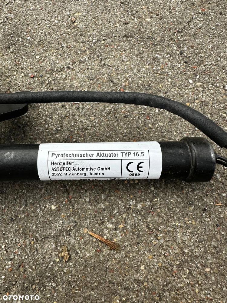 Naboje Pirotechniczne Zawiasów Maski Komplet Lewy Prawy BMW F40 F44 7450943 7450944 - 8