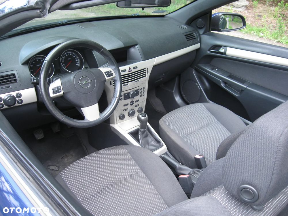 Opel Astra 1.8 Cosmo - 9