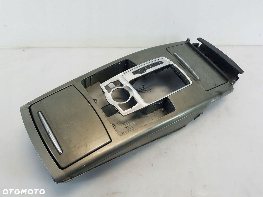 uchwyt na napoje panel środkowy mmi audi a6 c6 4f1862533c - 1