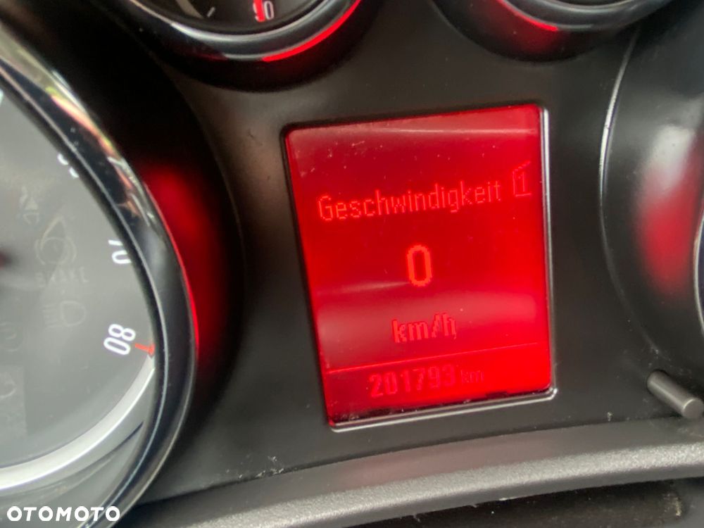 Opel Astra 1.4 Turbo - 10