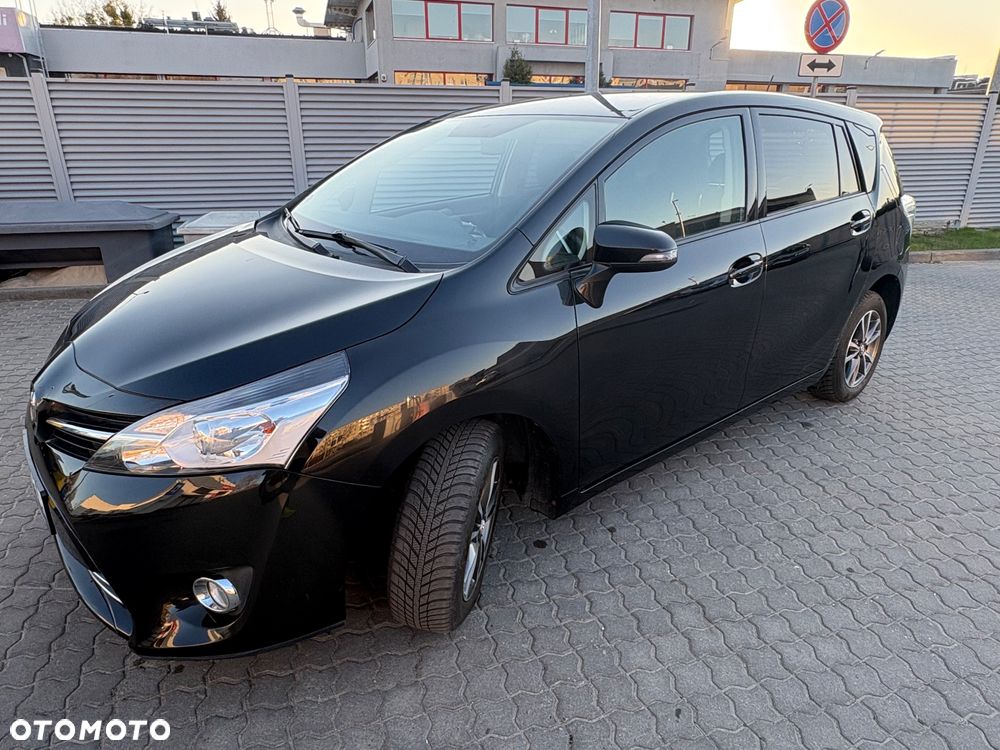 Toyota Verso 2.0 D-4D 5-Sitzer Executive - 4