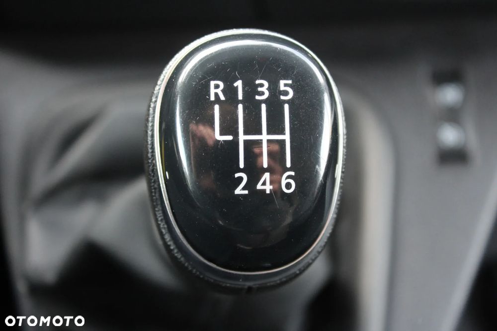 Nissan NV400 - 25