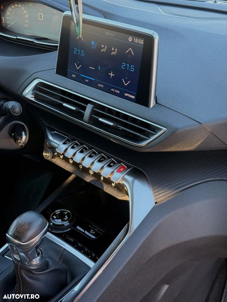 Peugeot 3008 1.6 BlueHDI S&S Allure - 12