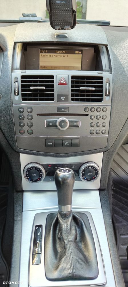Mercedes-Benz Klasa C 250 CGI BlueEff Avantgarde - 22