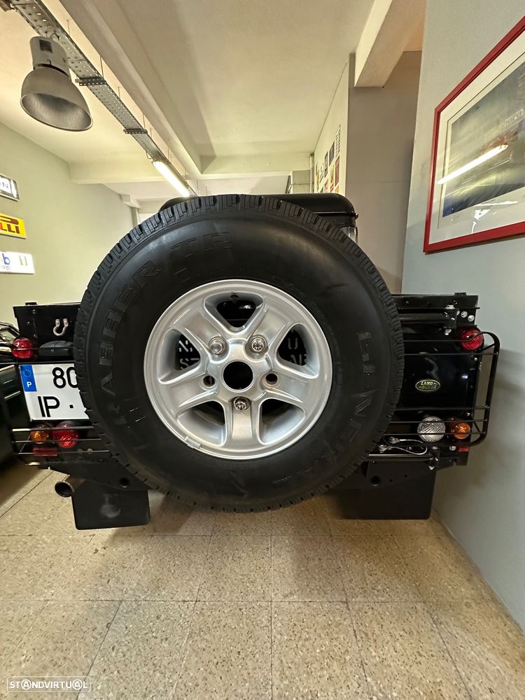 Land Rover Defender 110 CC 2.4 CRD E - 8