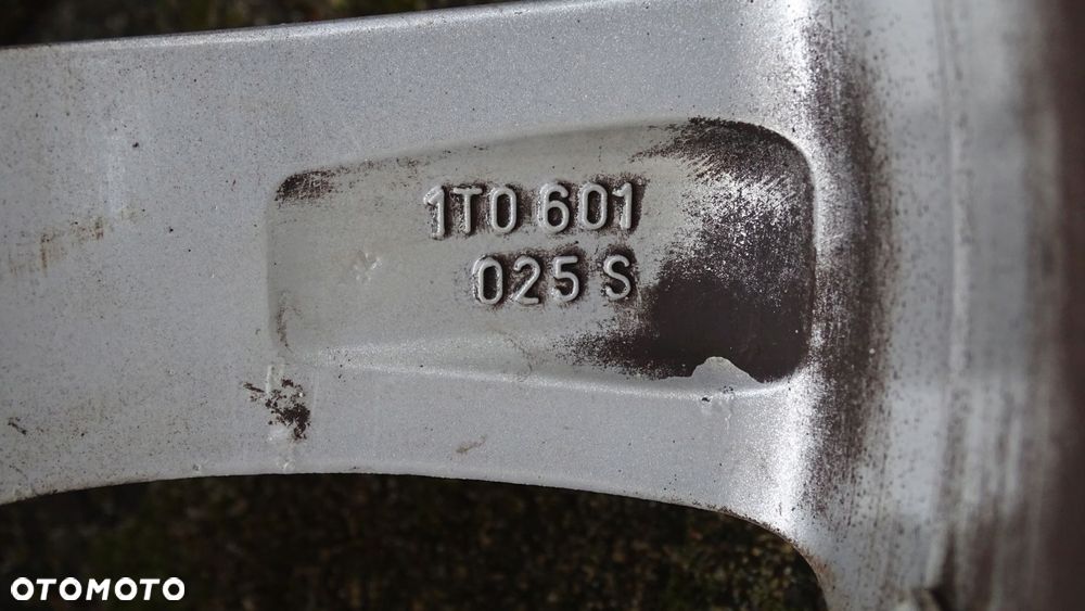 vw touran 1t0 6.5jx16h2 et50 5x112 - felga - 4