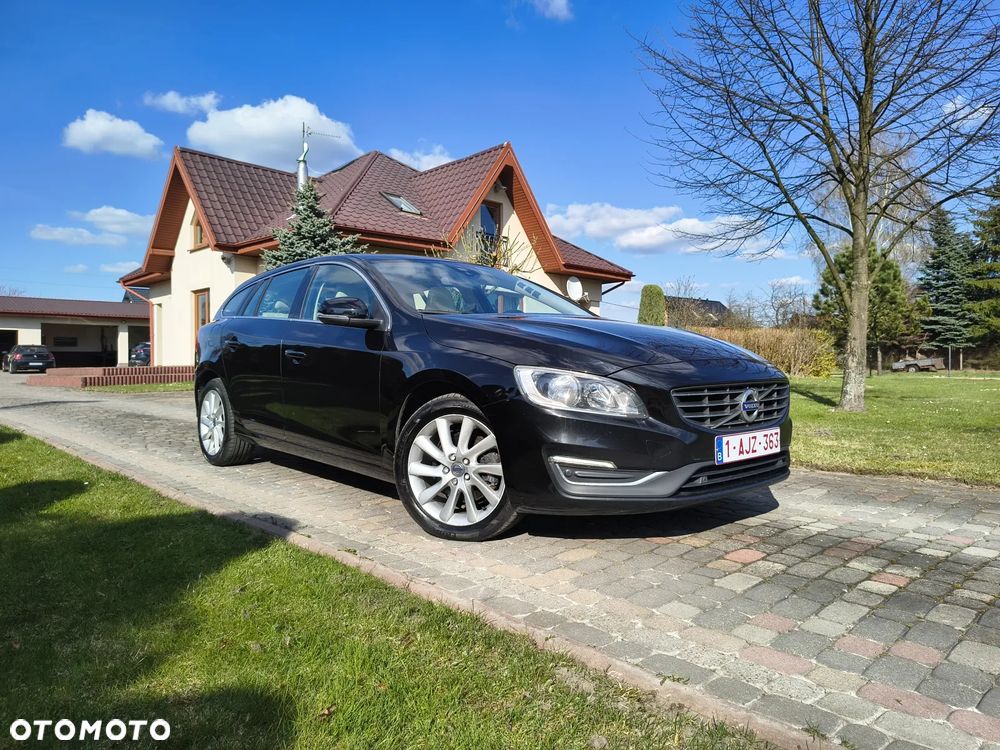 Volvo V60 D2 Kinetic - 1