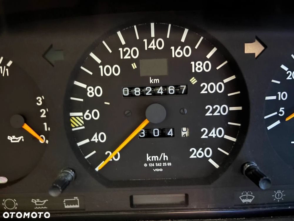 Mercedes-Benz W124 (1984-1993) - 11