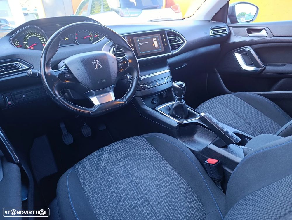Peugeot 308 SW 1.5 BlueHDi Style - 11