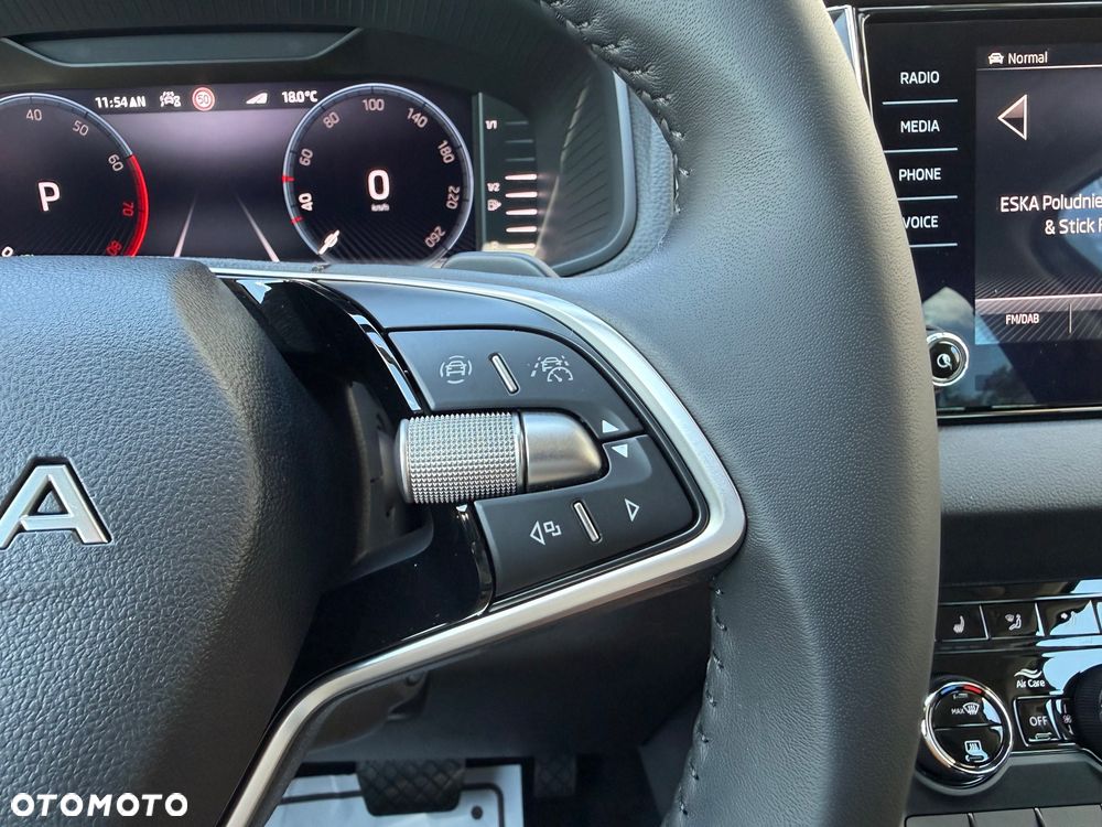 Skoda Karoq 1.5 TSI ACT DSG Selection - 28