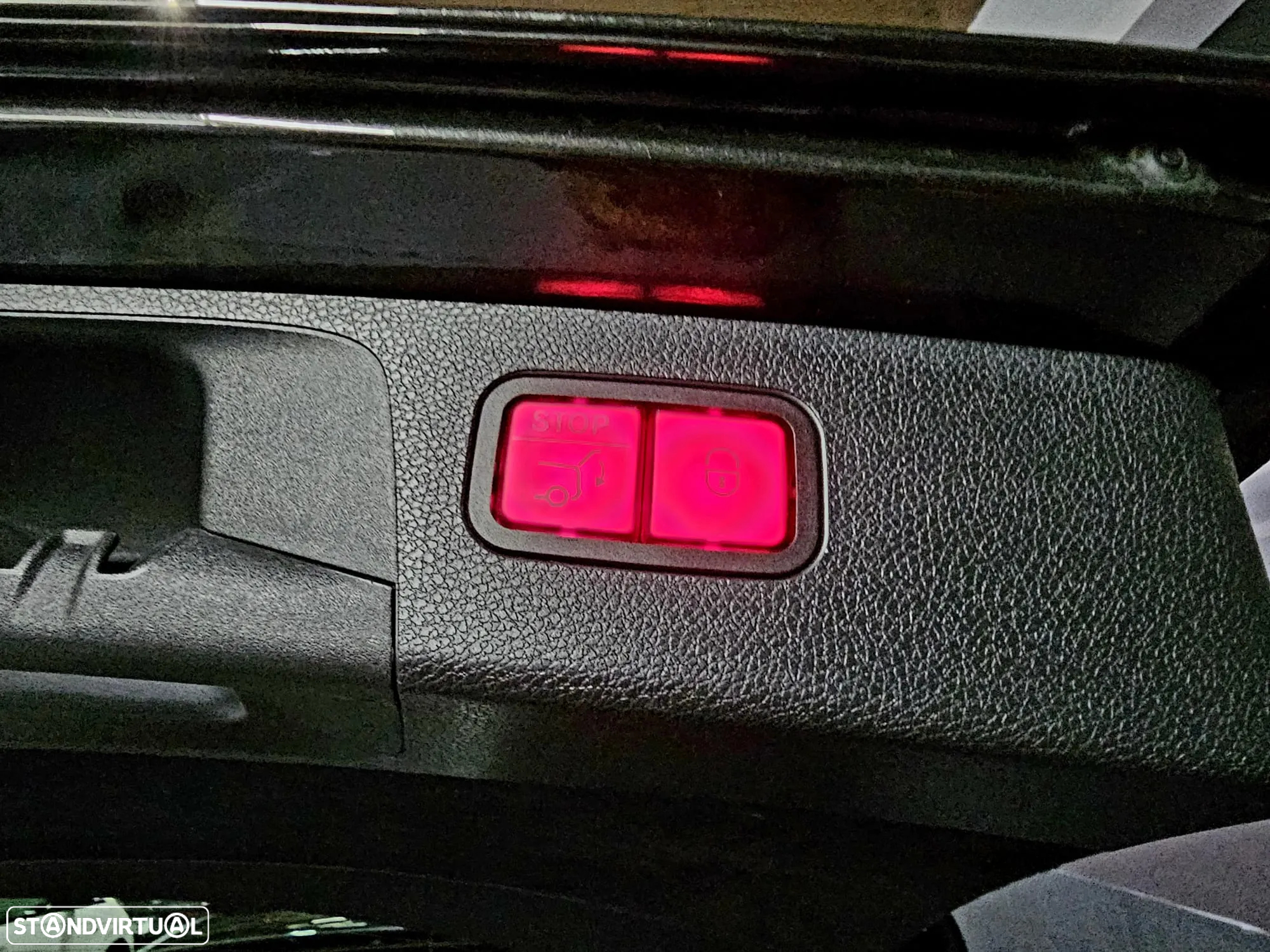 Mercedes-Benz E 300 de AMG Line - 24