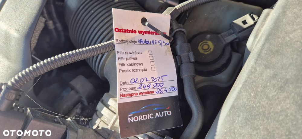 Volkswagen Golf 1.9 TDI DPF Goal - 16