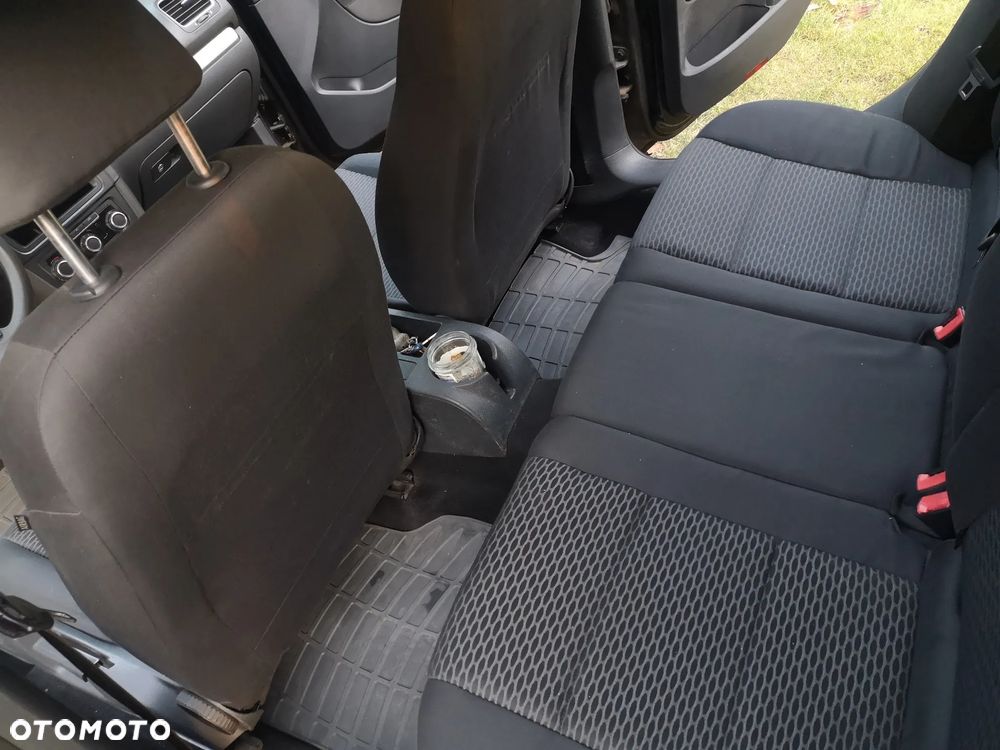 Volkswagen Golf 1.6 TDI BlueMotion Technology DSG Trendline - 15