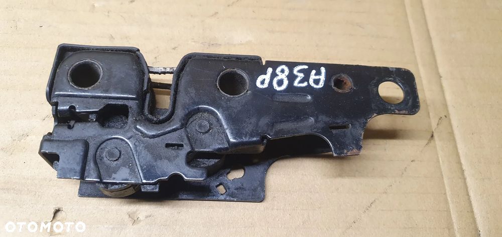 Zamek rygiel maski przód Audi A3 8P 8P0823509C - 5