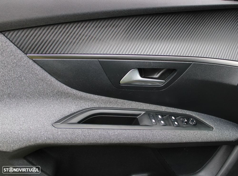 Peugeot 3008 1.2 PureTech Active - 14