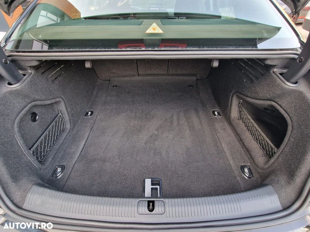 Audi A4 2.0 TDI ultra S tronic Design - 18