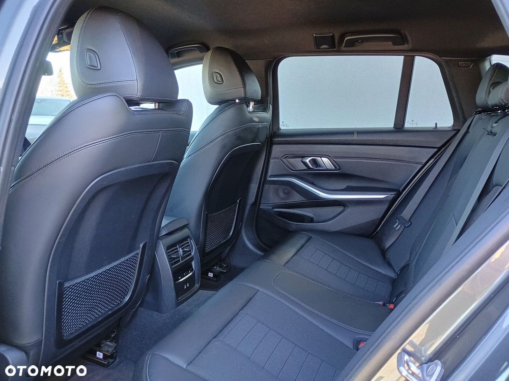 BMW Seria 3 - 12