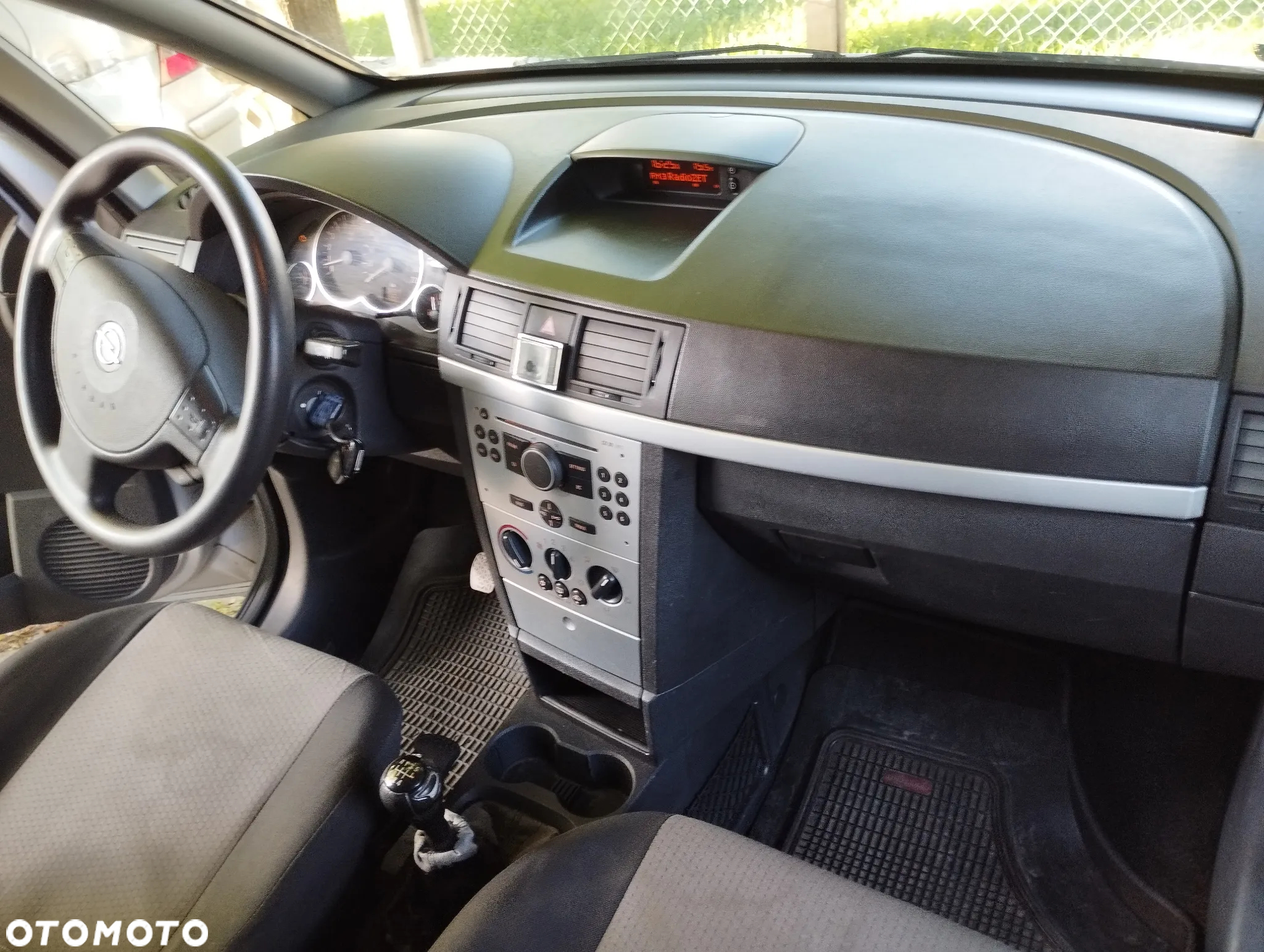 Opel Meriva 1.6 16V Essentia - 10