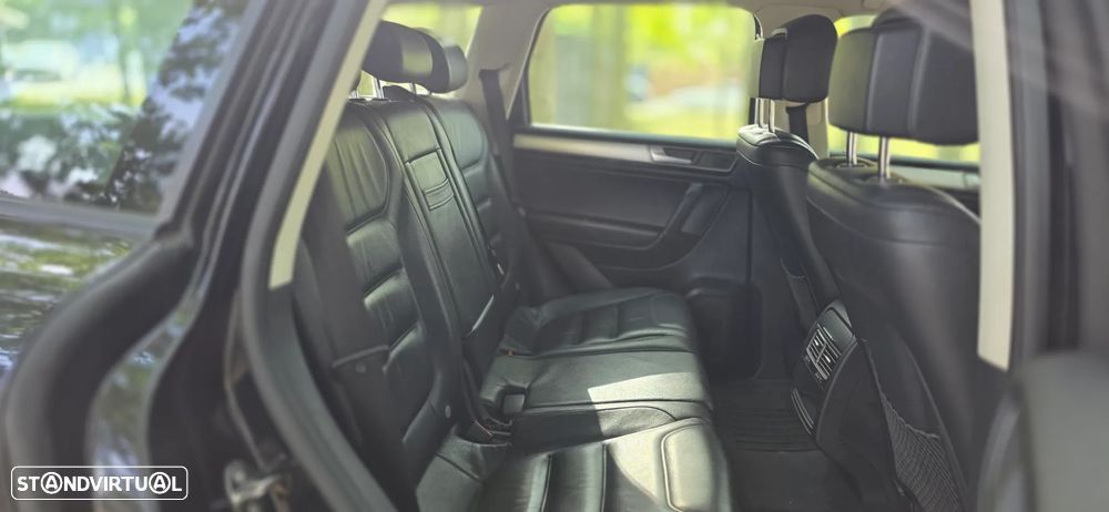 VW Touareg 3.0 TDI V6 Top Tiptronic - 9