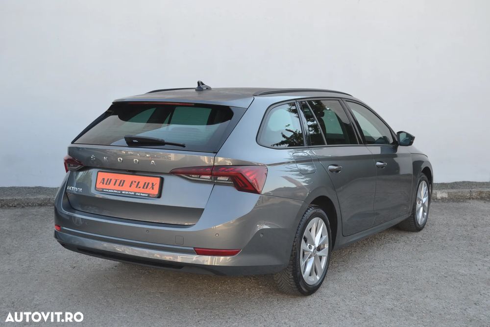 Skoda Octavia 2.0 TDI DSG Style - 6