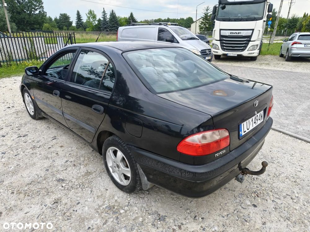 Toyota Avensis - 3