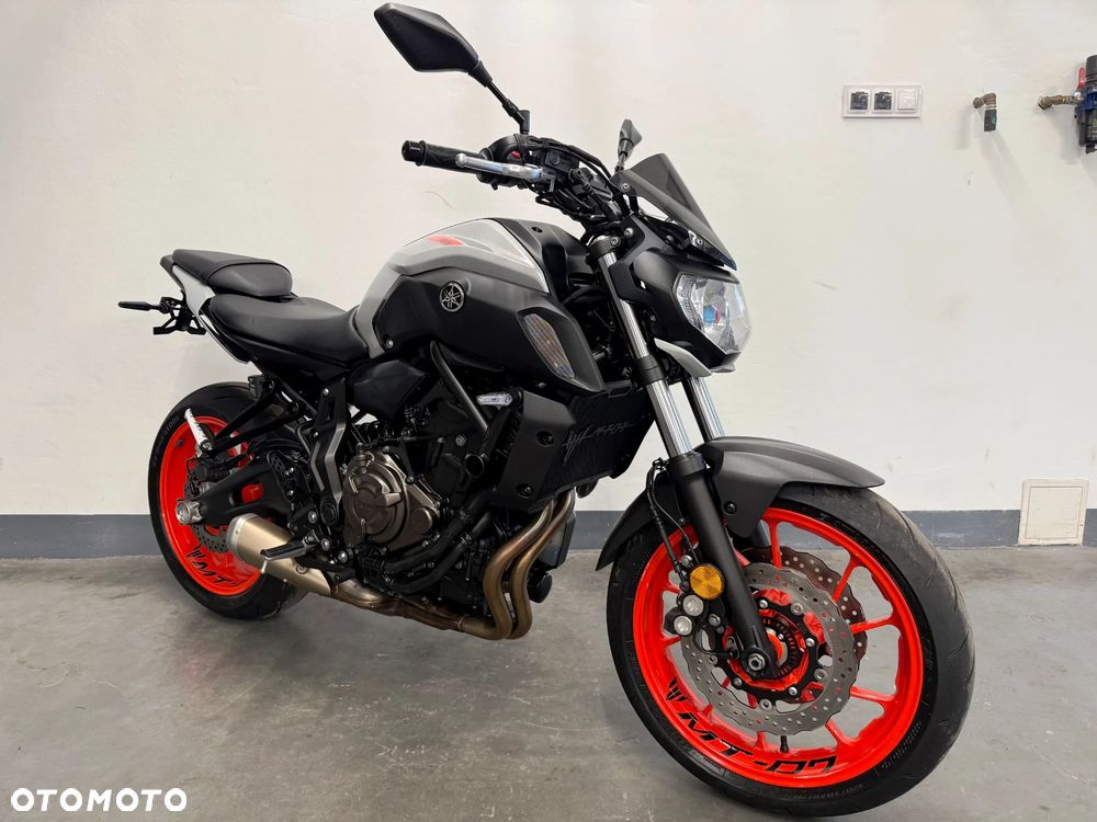 Yamaha MT - 1