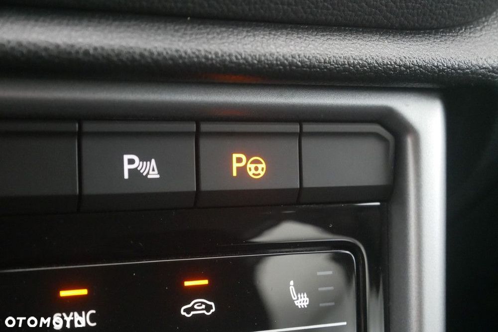 Volkswagen T-Roc 1.5 TSI Life DSG - 21