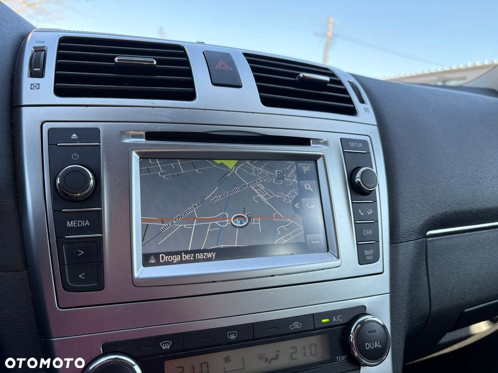 Toyota Avensis 2.2 D-4D Prestige - 21