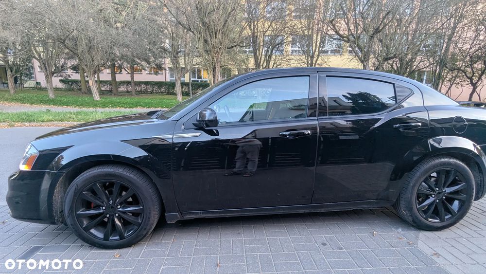 Dodge Avenger - 13