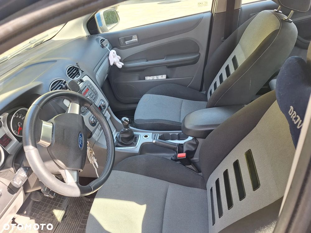 Ford Focus 1.8 TDCi Trend - 8