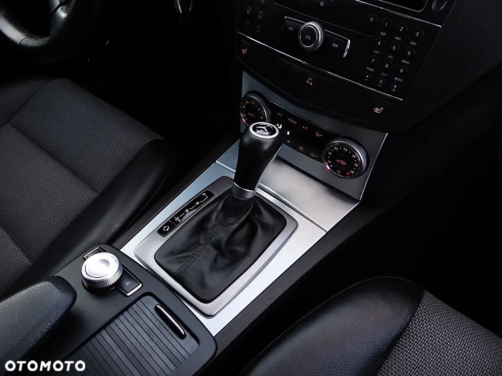 Mercedes-Benz Klasa C 180 T Kompressor Automatik Avantgarde - 32