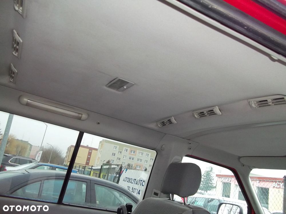 Volkswagen Multivan Standard - 8