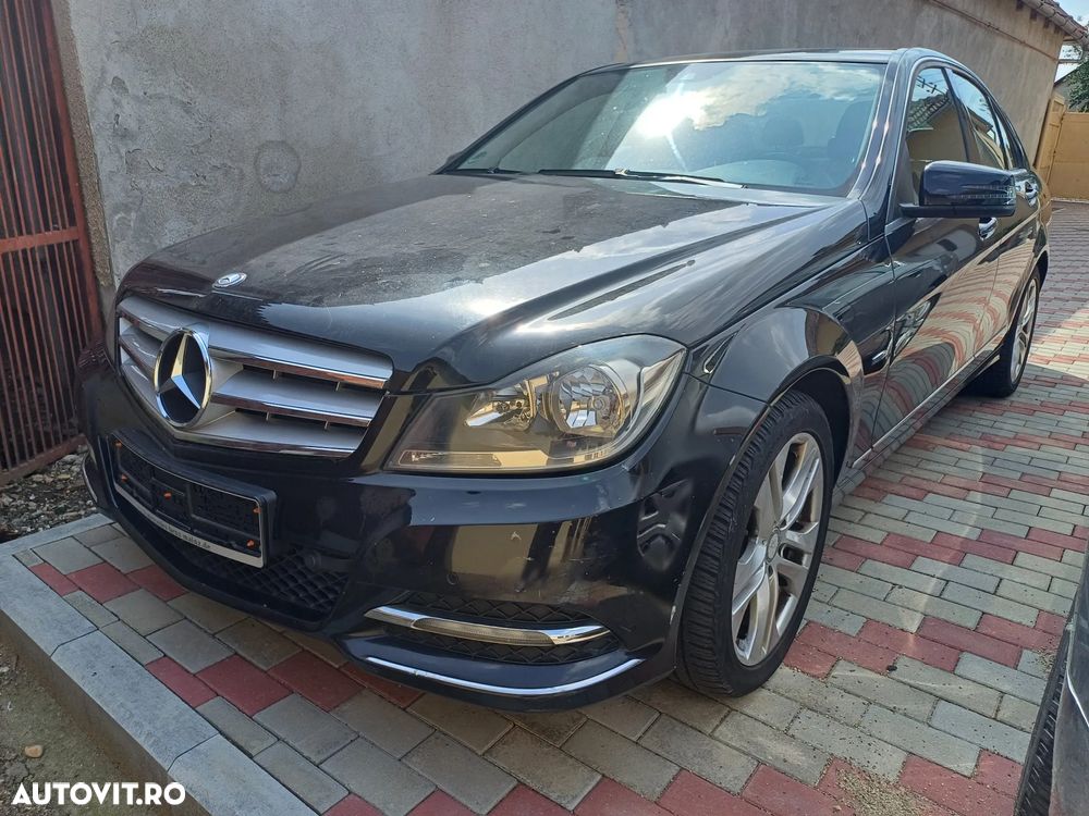 Mercedes-Benz C 180 BlueEFFICIENCY Avantgarde - 8