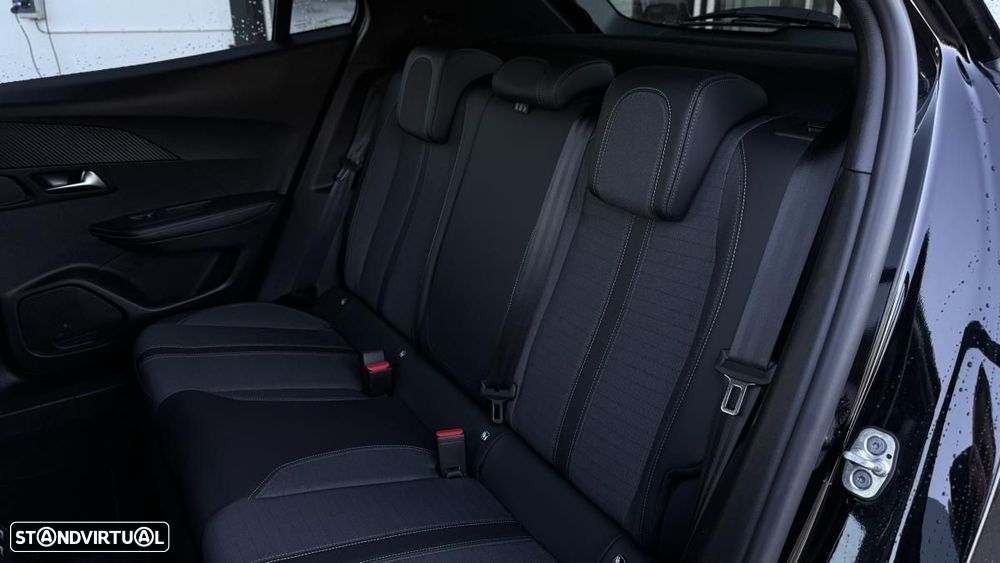 Peugeot e-2008 50 kWh Allure Pack - 27