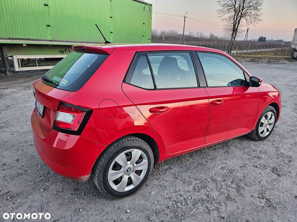 Skoda Fabia 1.2 TSI Active - 2