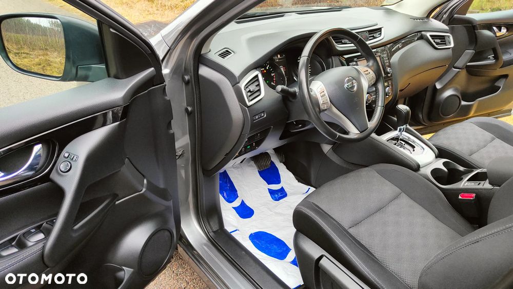Nissan Qashqai 1.6 dCi Xtronic TEKNA+ - 19