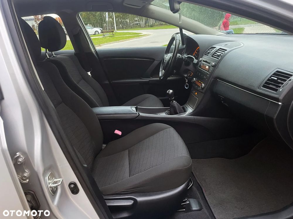 Toyota Avensis Touring Sports 1.8 Edition-S - 27
