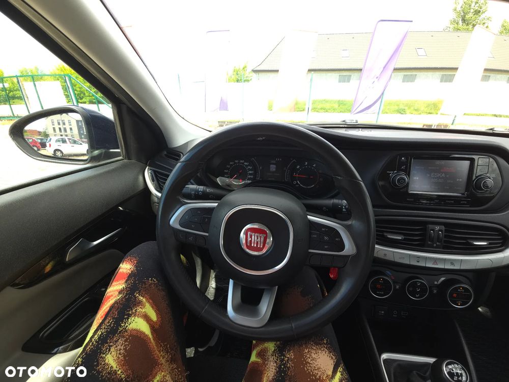 Fiat Tipo 1.6 MultiJet 16v Lounge - 30