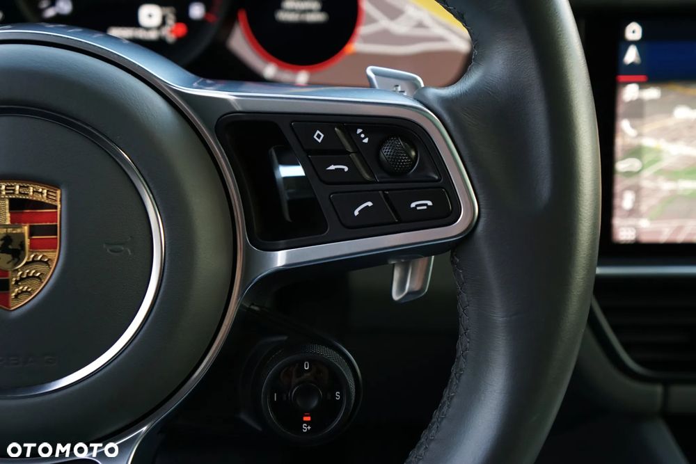 Porsche Cayenne Standard - 28