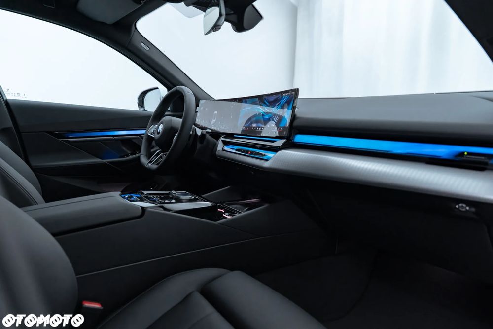 BMW Seria 5 520i mHEV M Sport - 30