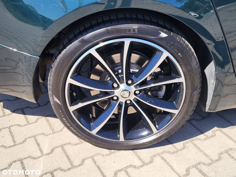 Jaguar XF 2.2 D Premium Luxury - 11