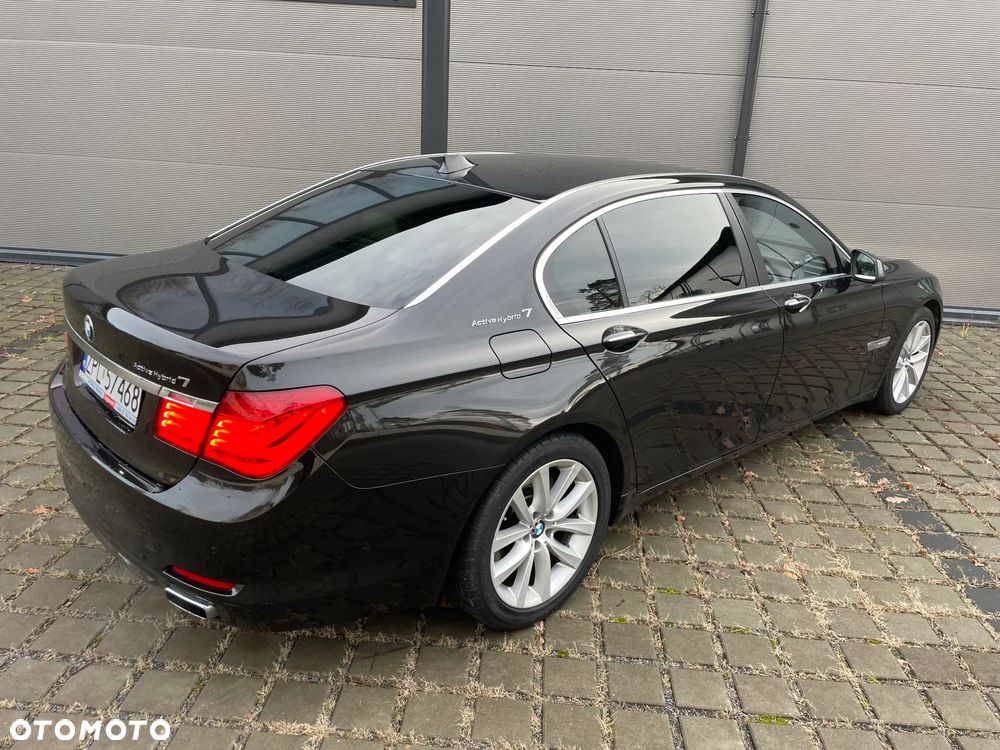 BMW Seria 7 750Li - 35