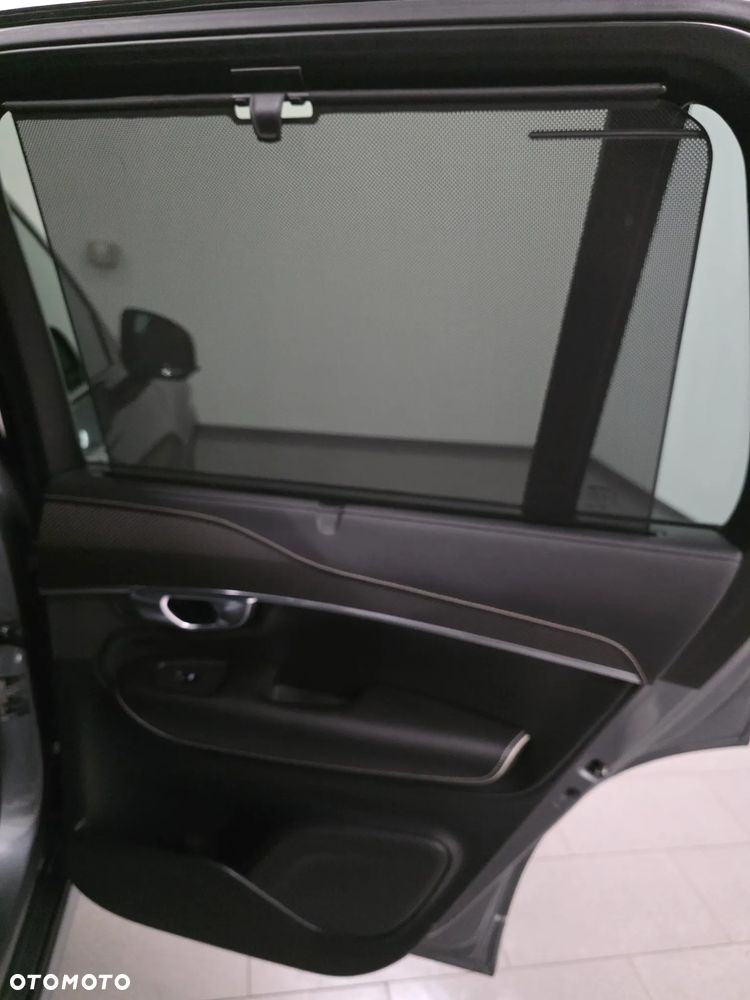 Volvo XC 90 D5 AWD R-Design - 23