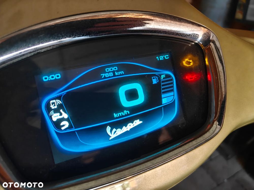 Vespa Primavera - 8